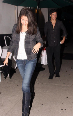 Selena Gomez pic #284039