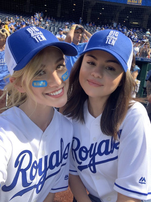 Selena Gomez pic #1143881