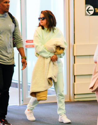 Selena Gomez pic #1145303