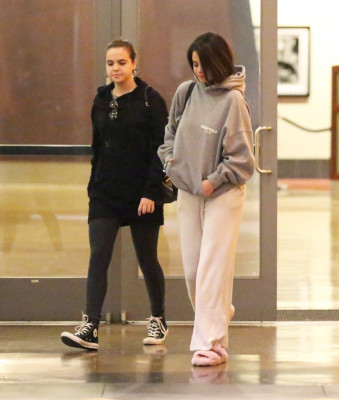 Selena Gomez pic #1146330