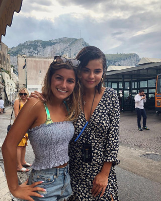 Selena Gomez pic #1045384