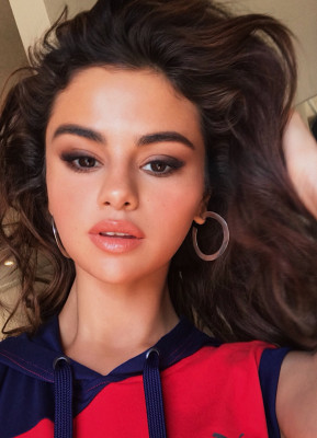 Selena Gomez pic #1011037