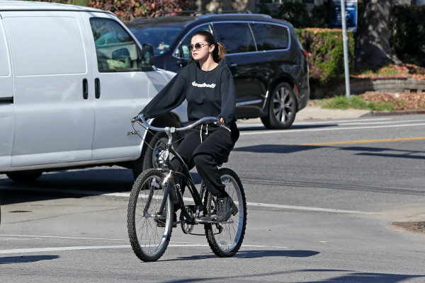 Selena Gomez pic #1200658