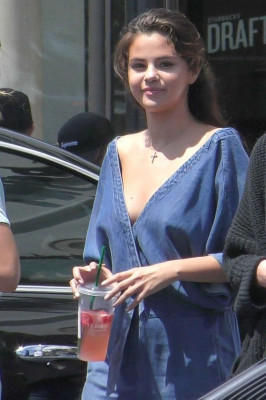 Selena Gomez pic #1054690