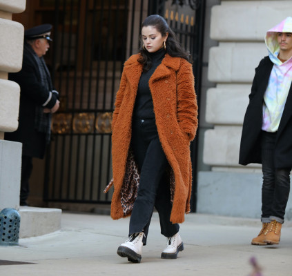 Selena Gomez pic #1249104