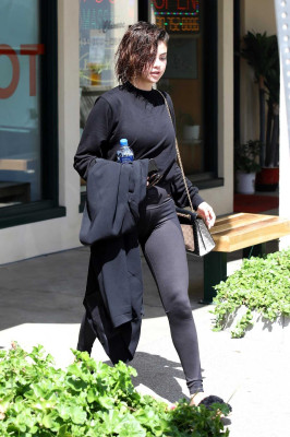 Selena Gomez pic #1025757