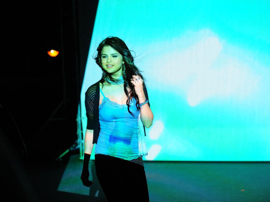 Selena Gomez pic #499333