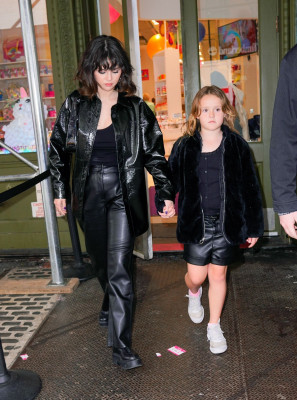 photo 22 in Selena Gomez gallery [id1301435] 2022-05-14 00:00:00
