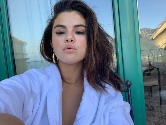 photo 5 in Selena gallery [id1288952] 2021-12-19 00:00:00
