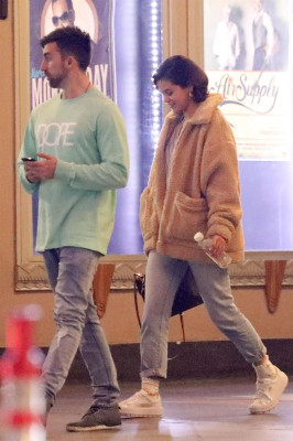 Selena Gomez pic #1021146