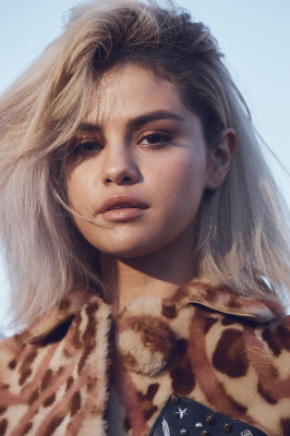 Selena Gomez pic #1040642