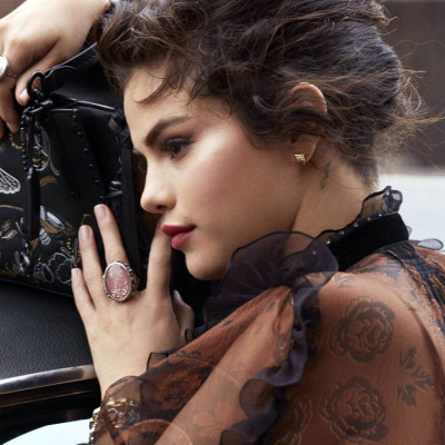Selena Gomez pic #1060687
