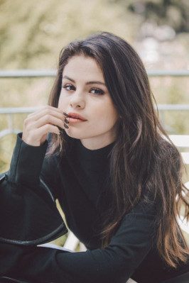 Selena Gomez pic #800976