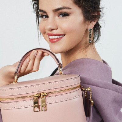 Selena Gomez pic #1063051