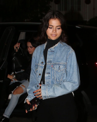 Selena Gomez pic #976459