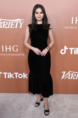 photo 4 in Selena gallery [id1318354] 2022-12-26 00:00:00