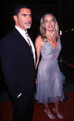 Sharon Stone pic #8940