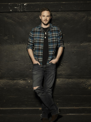 Shawn Ashmore pic #705510