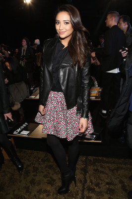 Shay Mitchell pic #576265