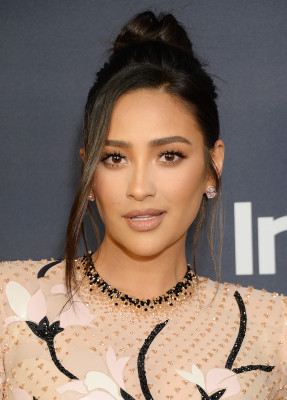 photo 3 in Shay Mitchell gallery [id1229682] 2020-08-28 00:00:00