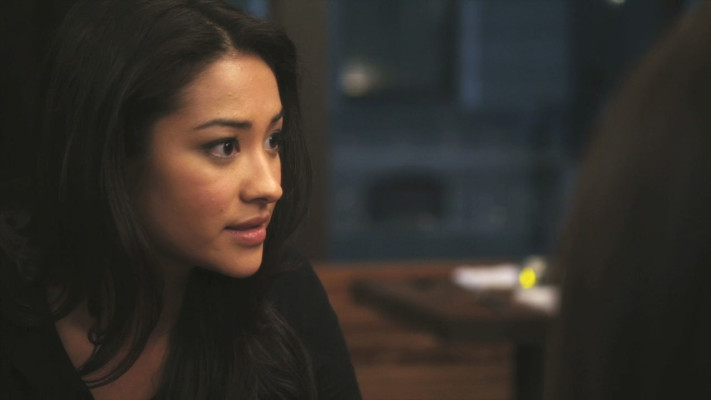 Shay Mitchell pic #779412