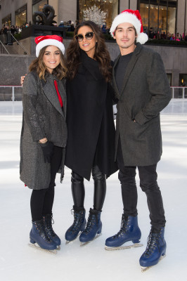 Shay Mitchell pic #783211