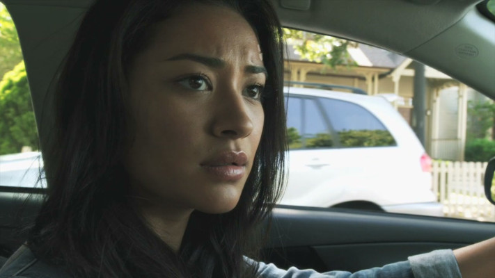 Shay Mitchell pic #787152