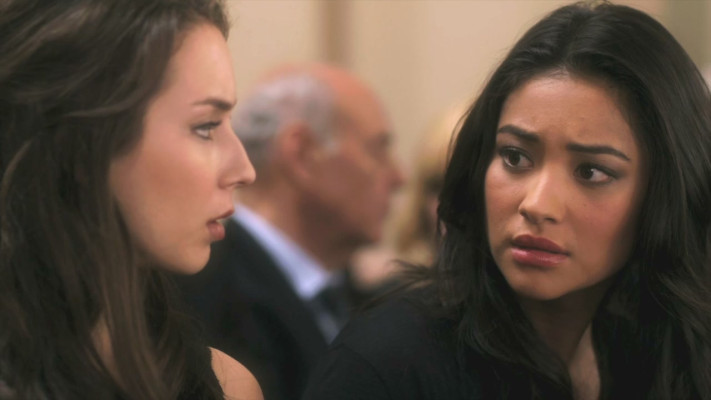Shay Mitchell pic #770463