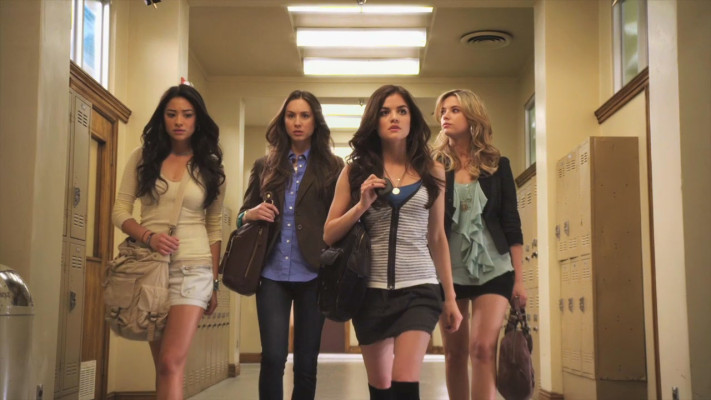 Shay Mitchell pic #769500