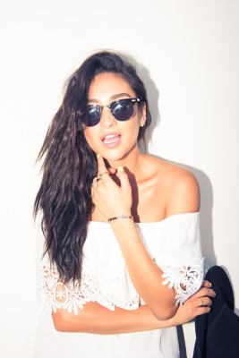 Shay Mitchell pic #793565