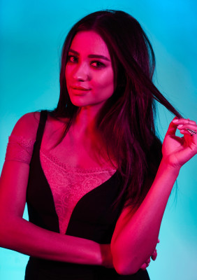 Shay Mitchell pic #804024