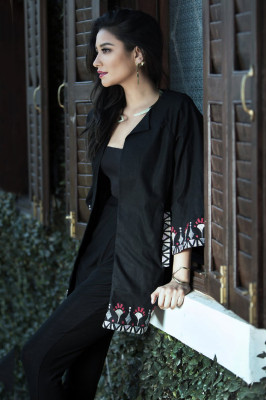 Shay Mitchell pic #830148