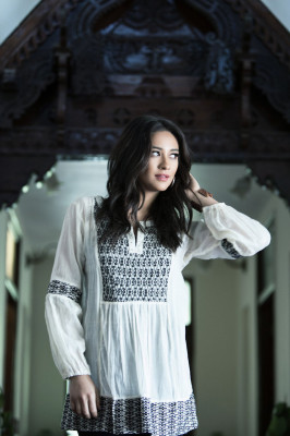 Shay Mitchell pic #829494