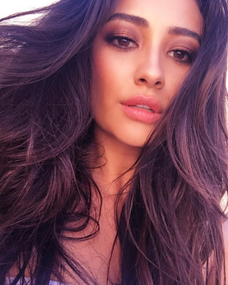 Shay Mitchell pic #838543