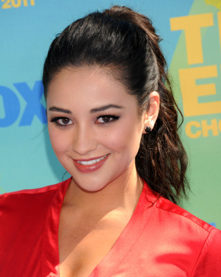 photo 5 in Shay Mitchell gallery [id396814] 2011-08-10 00:00:00