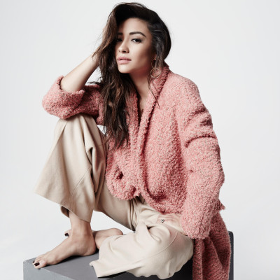 Shay Mitchell pic #755043