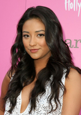 photo 22 in Shay Mitchell gallery [id335540] 2011-01-31 00:00:00