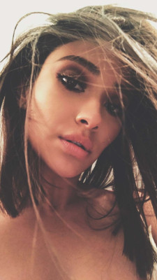 Shay Mitchell pic #904416