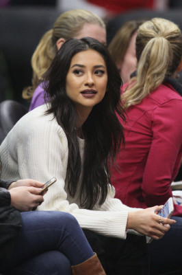 Shay Mitchell pic #831699