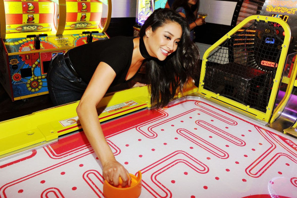Shay Mitchell pic #855743