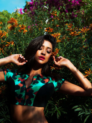 Shay Mitchell pic #809669