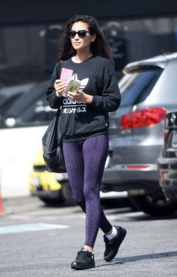 Shay Mitchell pic #843164