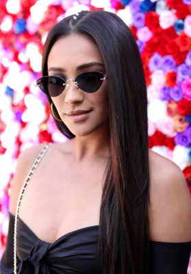 photo 3 in Shay Mitchell gallery [id1028906] 2018-04-16 00:00:00