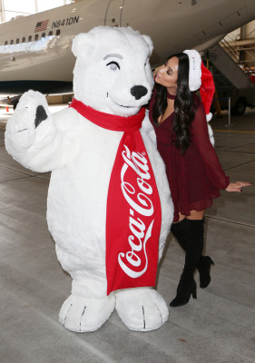 Shay Mitchell pic #822128