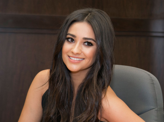 Shay Mitchell pic #803844