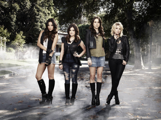 Shay Mitchell pic #794542