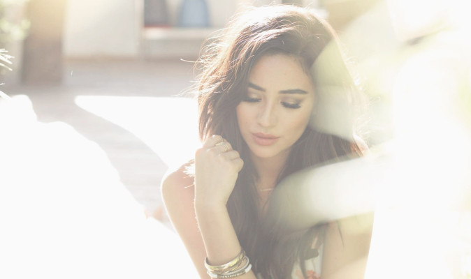 Shay Mitchell pic #823626