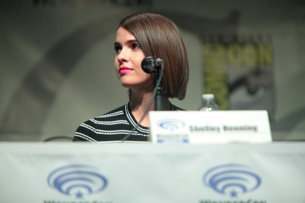 photo 8 in Shelley Hennig gallery [id769920] 2015-04-23 00:00:00