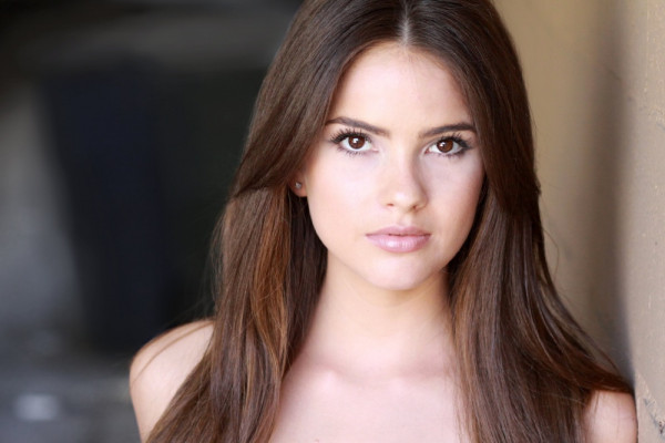 Shelley Hennig pic #769613