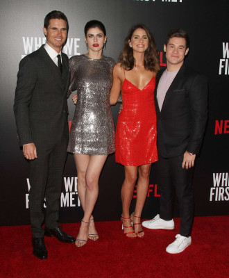 Shelley Hennig pic #1171694